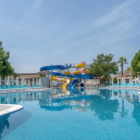 Master Family Club Szálloda 5*
