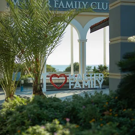 Master Family Club マナウガト