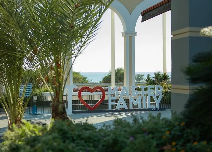 Master Family Club 马纳夫加特